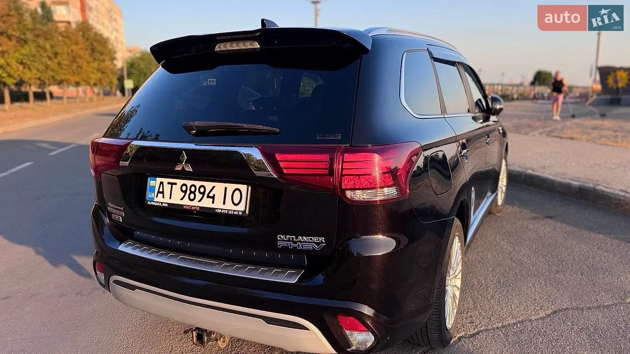 2019 Mitsubishi Outlander - мініатюра 12