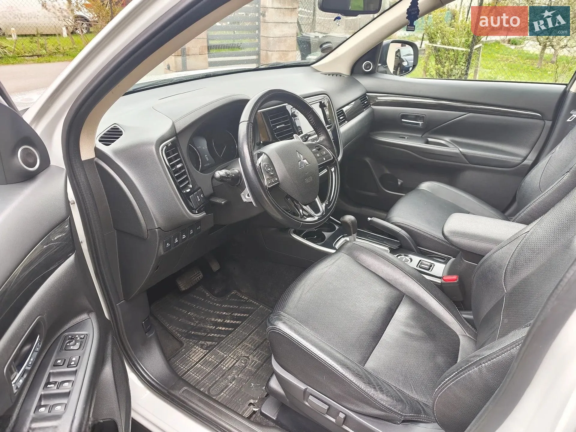 2017 Mitsubishi Outlander - мініатюра 9