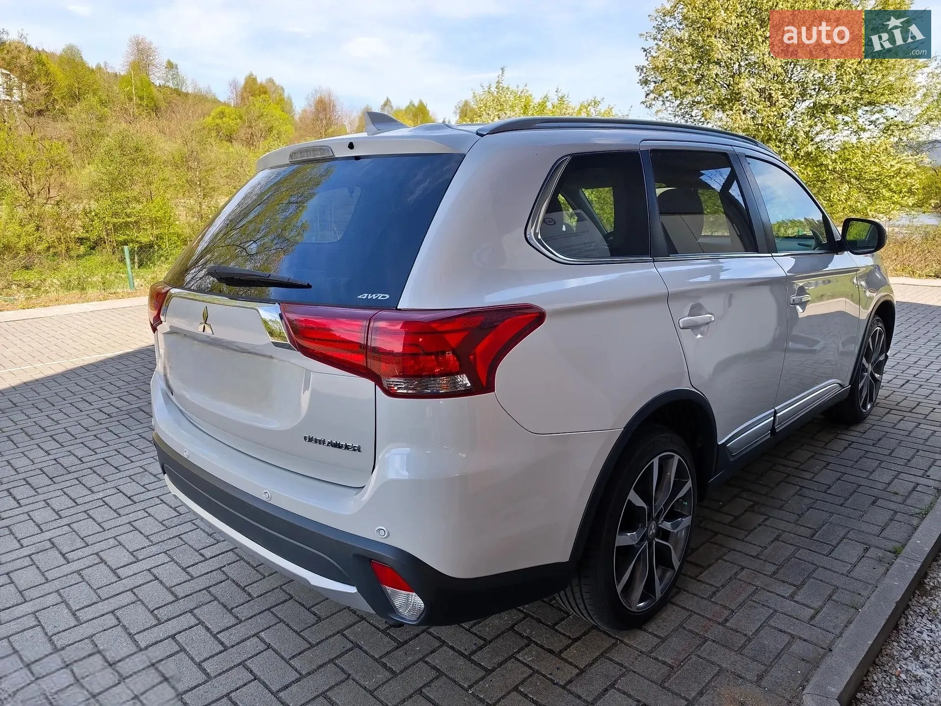 2017 Mitsubishi Outlander - мініатюра 5