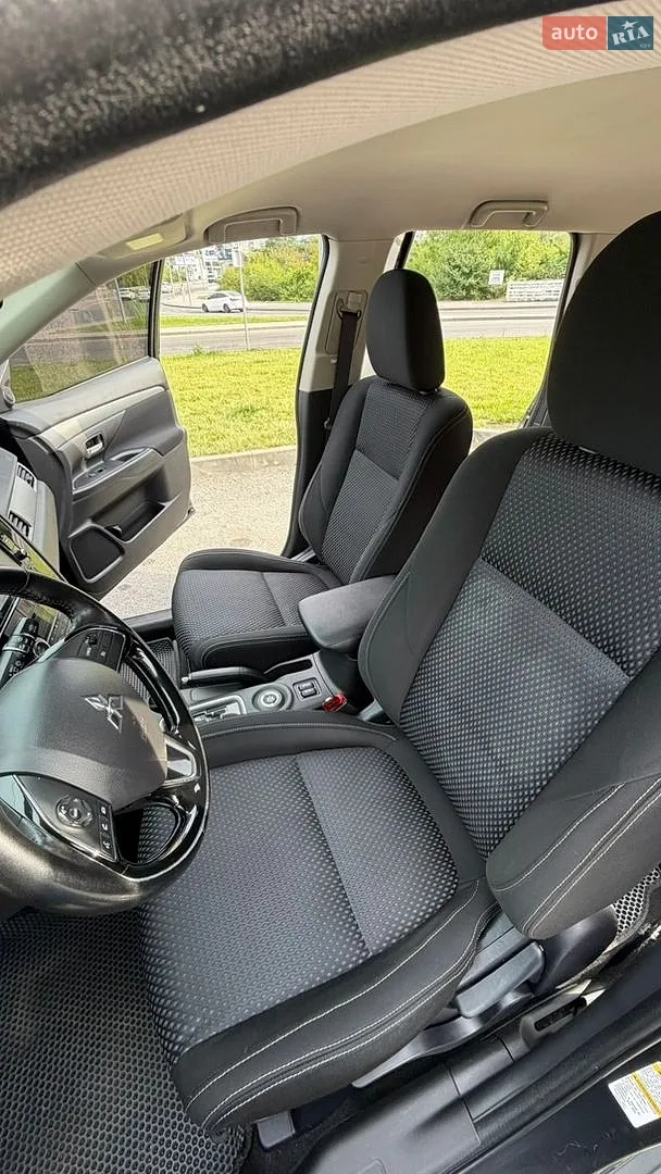 2015 Mitsubishi Outlander - мініатюра 45