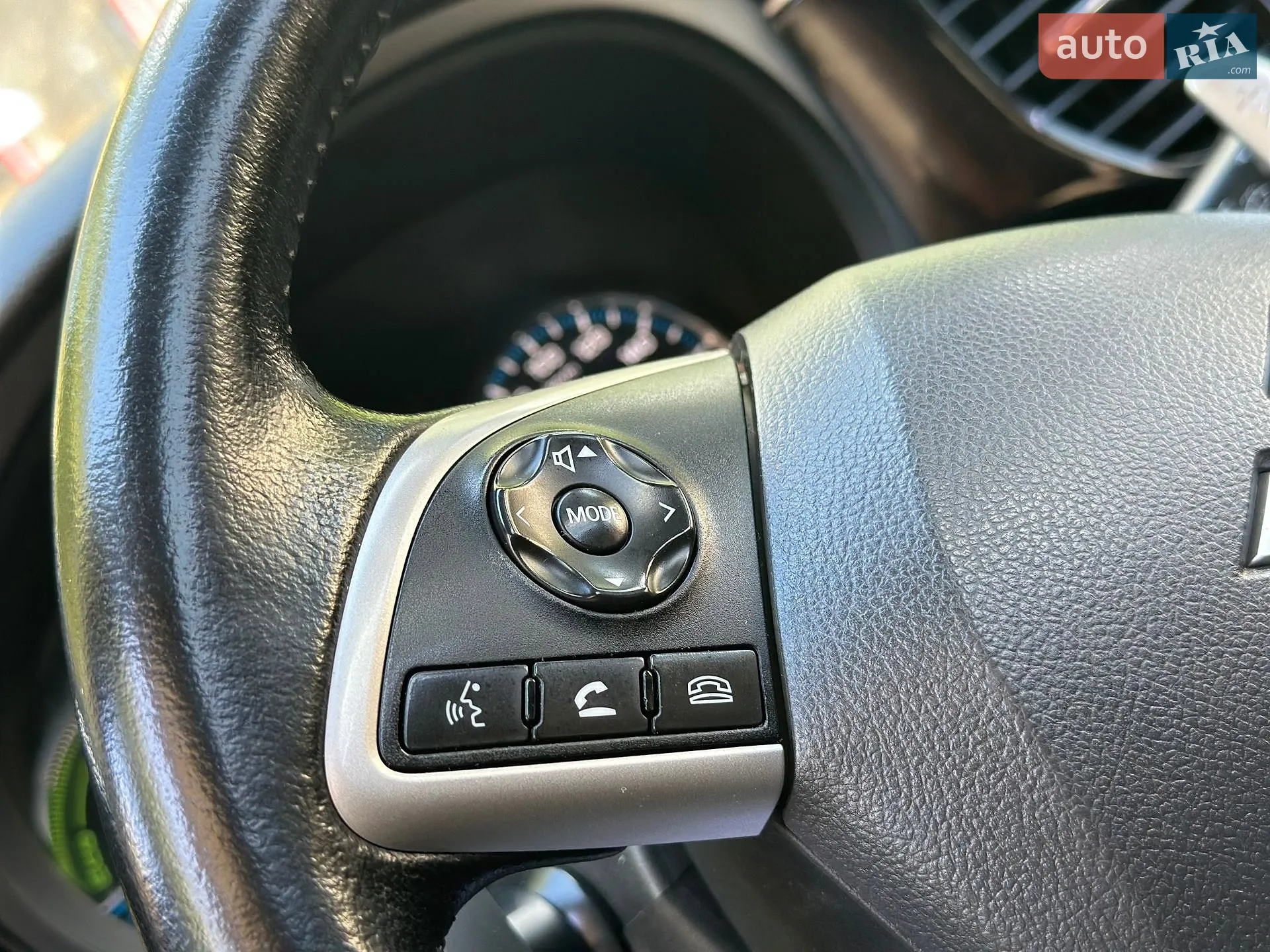 2015 Mitsubishi Outlander - мініатюра 56