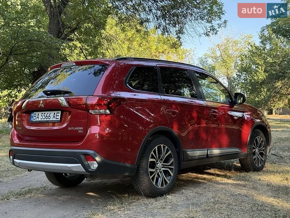 2016 Mitsubishi Outlander - мініатюра 6