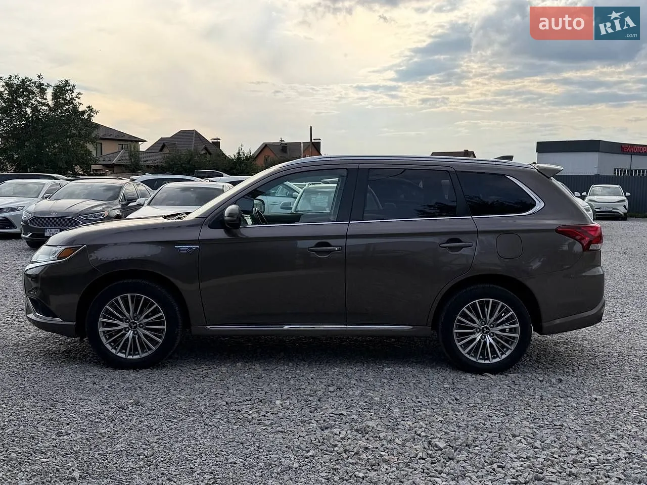 2019 Mitsubishi Outlander - мініатюра 9