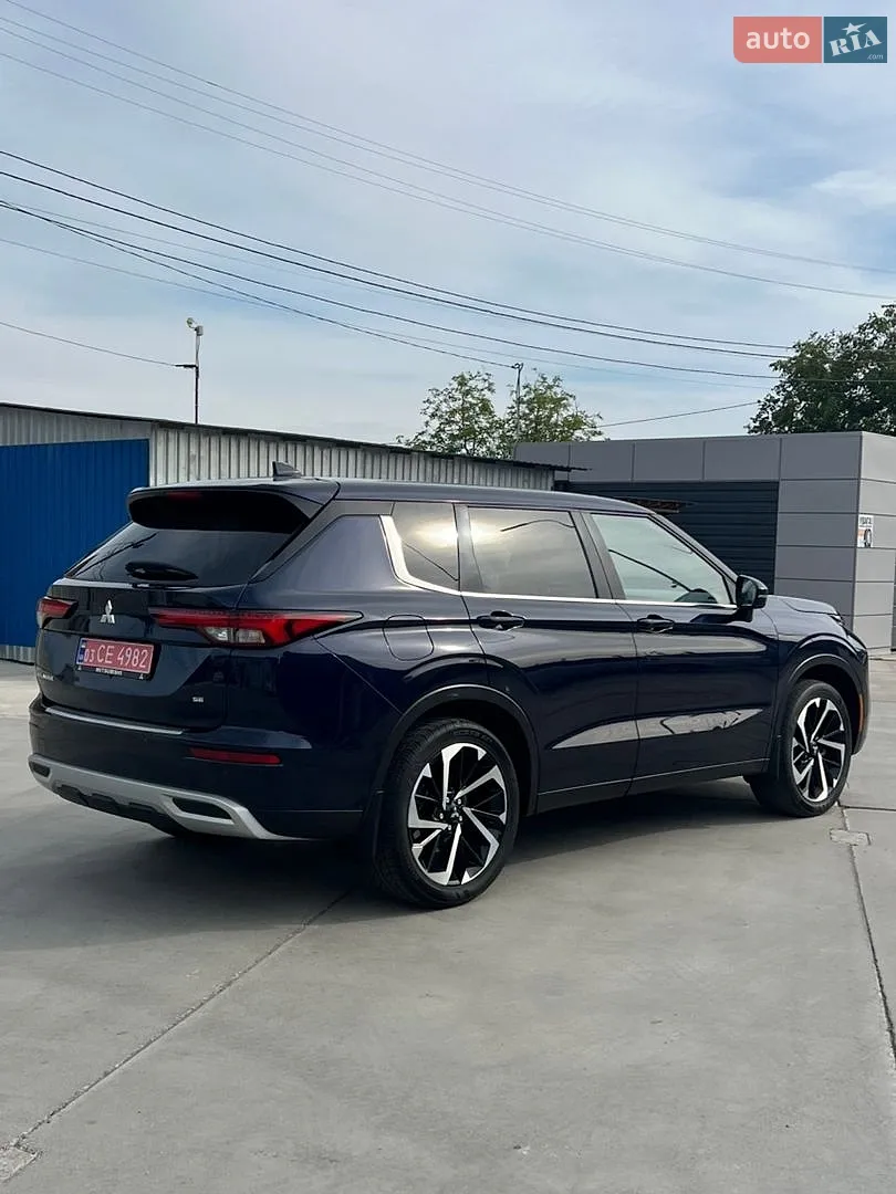 2022 Mitsubishi Outlander - мініатюра 15