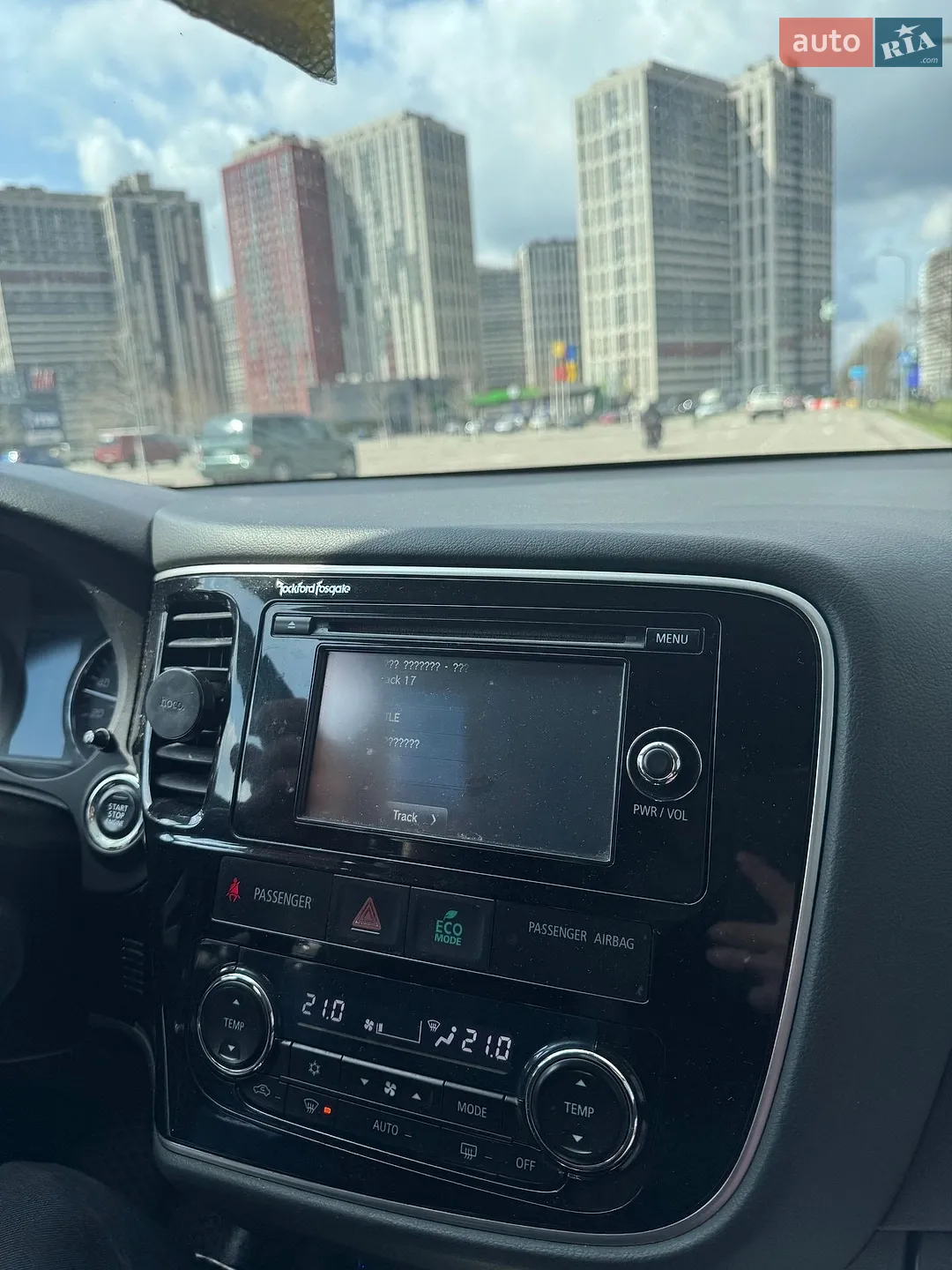 2013 Mitsubishi Outlander - мініатюра 16