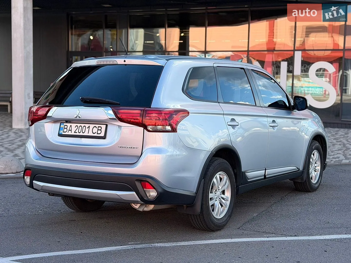 2015 Mitsubishi Outlander - мініатюра 9