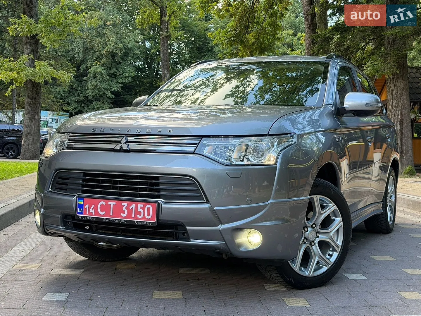 2014 Mitsubishi Outlander - мініатюра 26