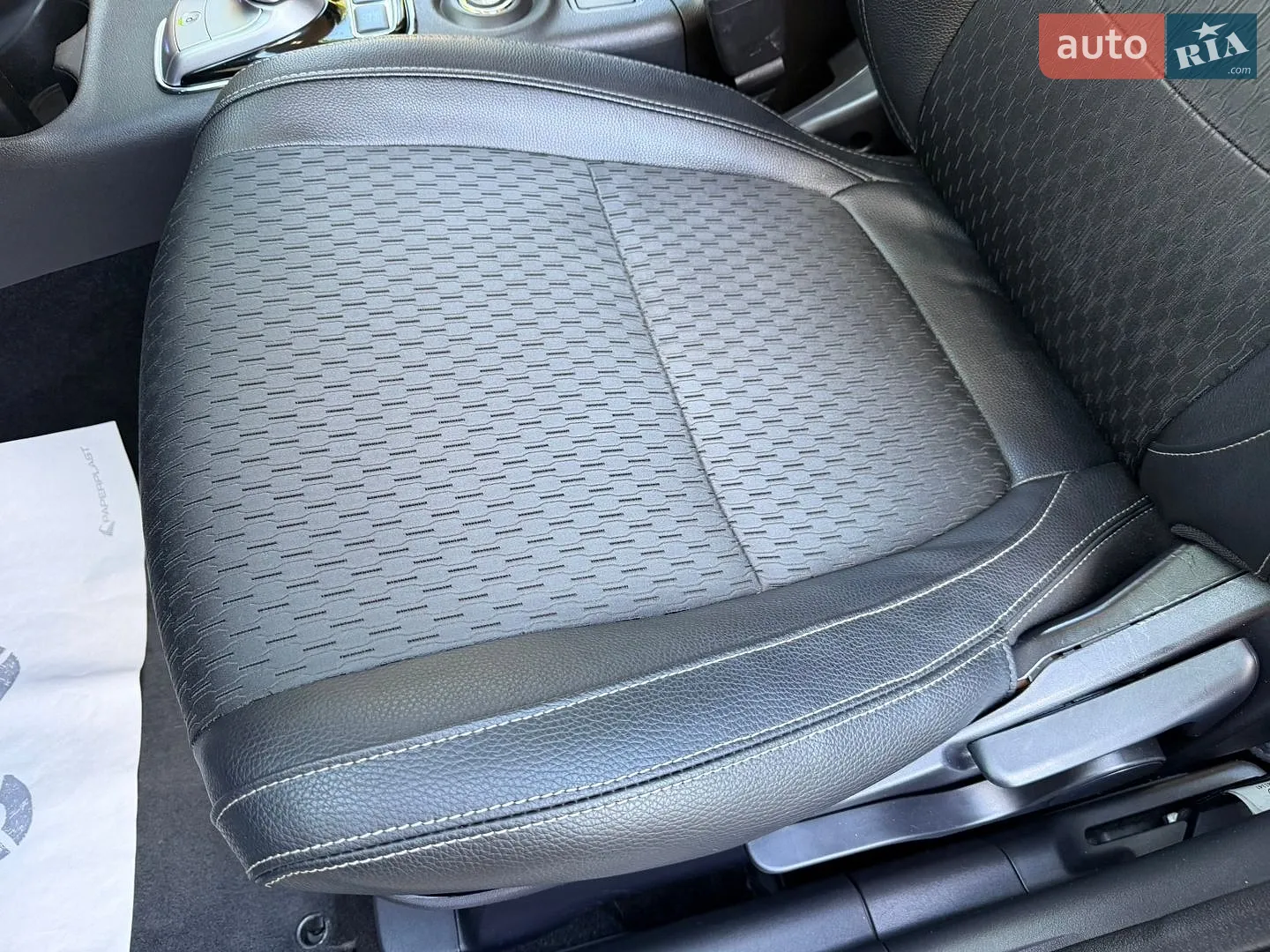 2014 Mitsubishi Outlander - мініатюра 79