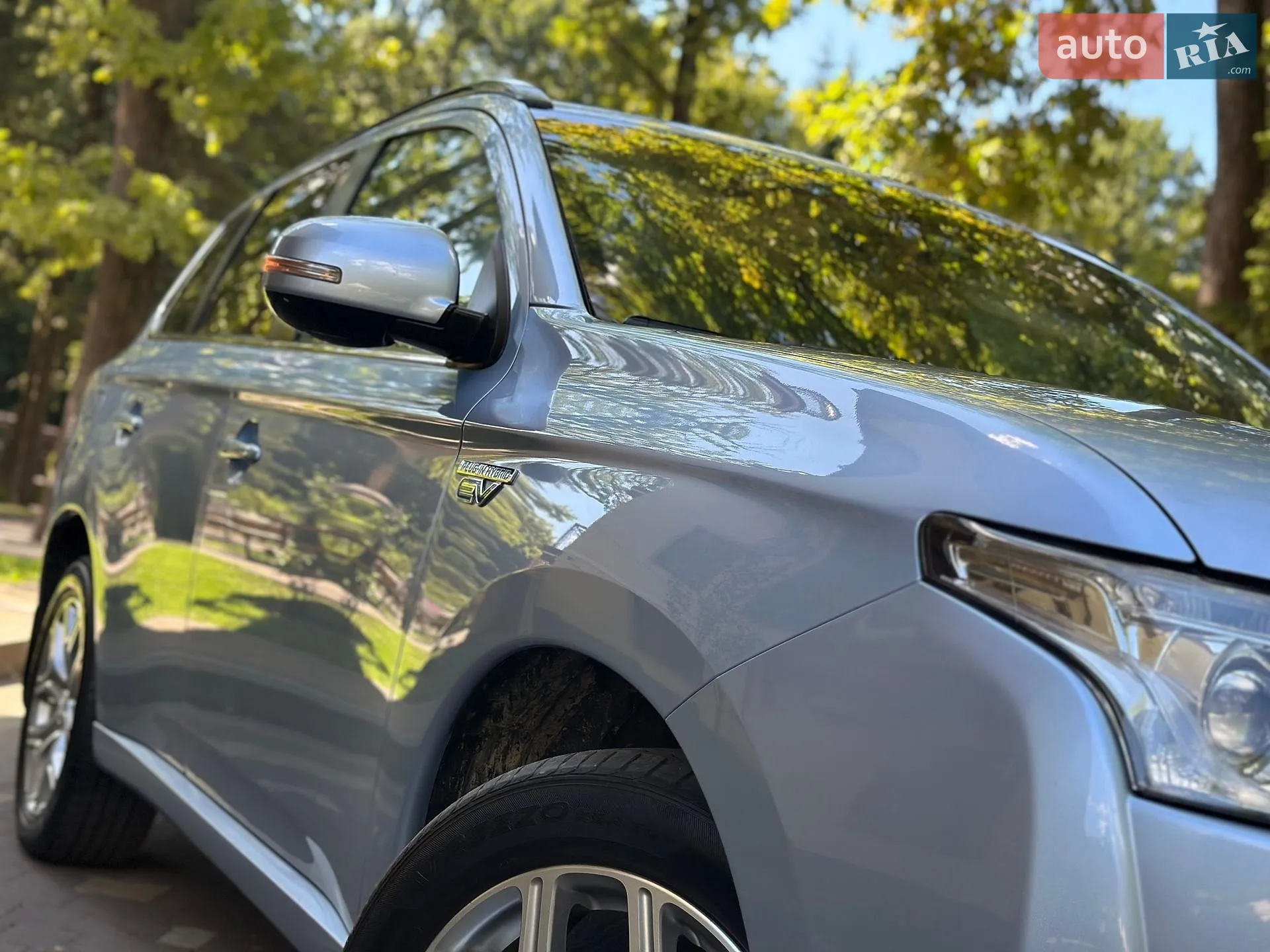 2015 Mitsubishi Outlander - мініатюра 10