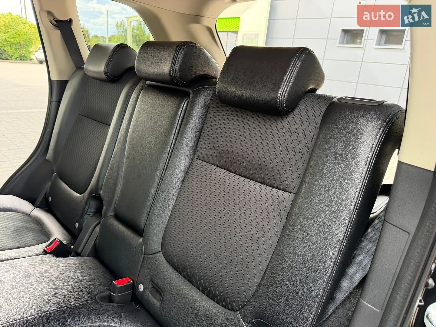 2015 Mitsubishi Outlander - мініатюра 107
