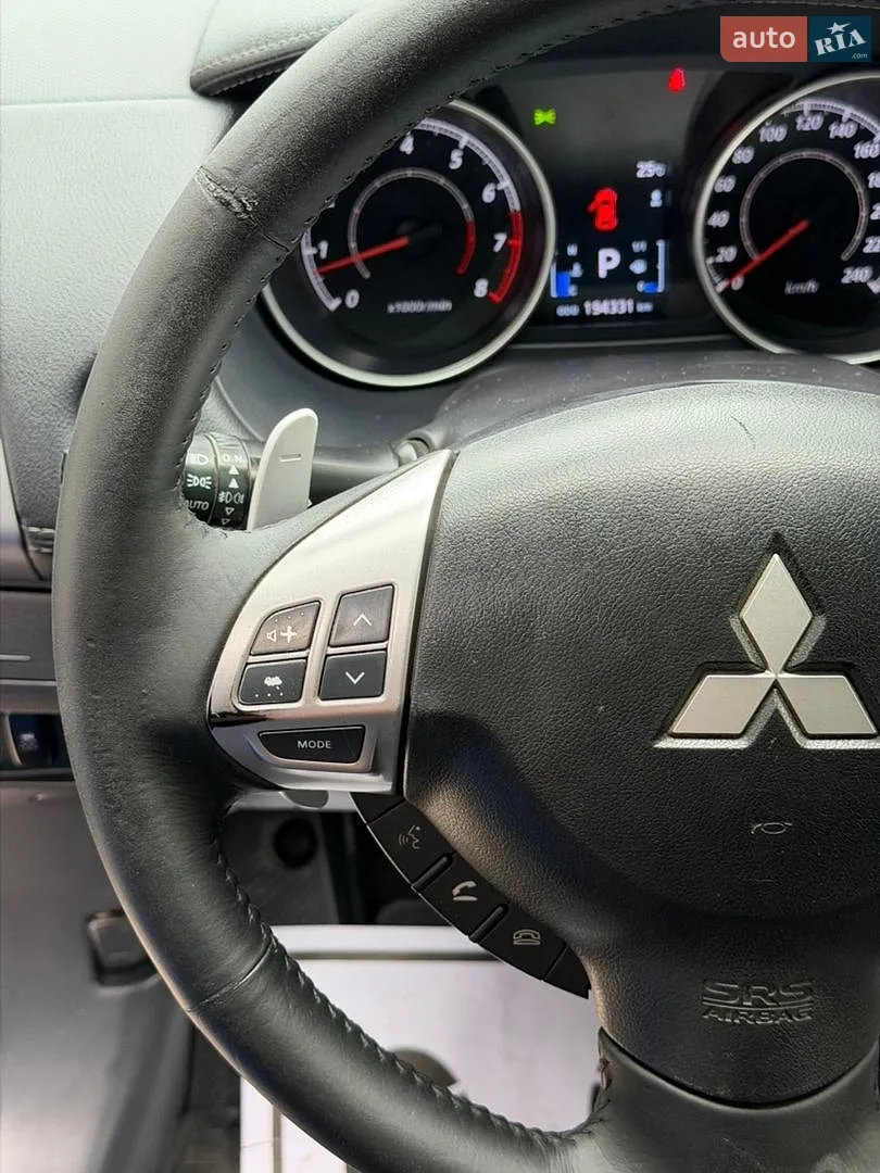 2012 Mitsubishi Outlander - мініатюра 23