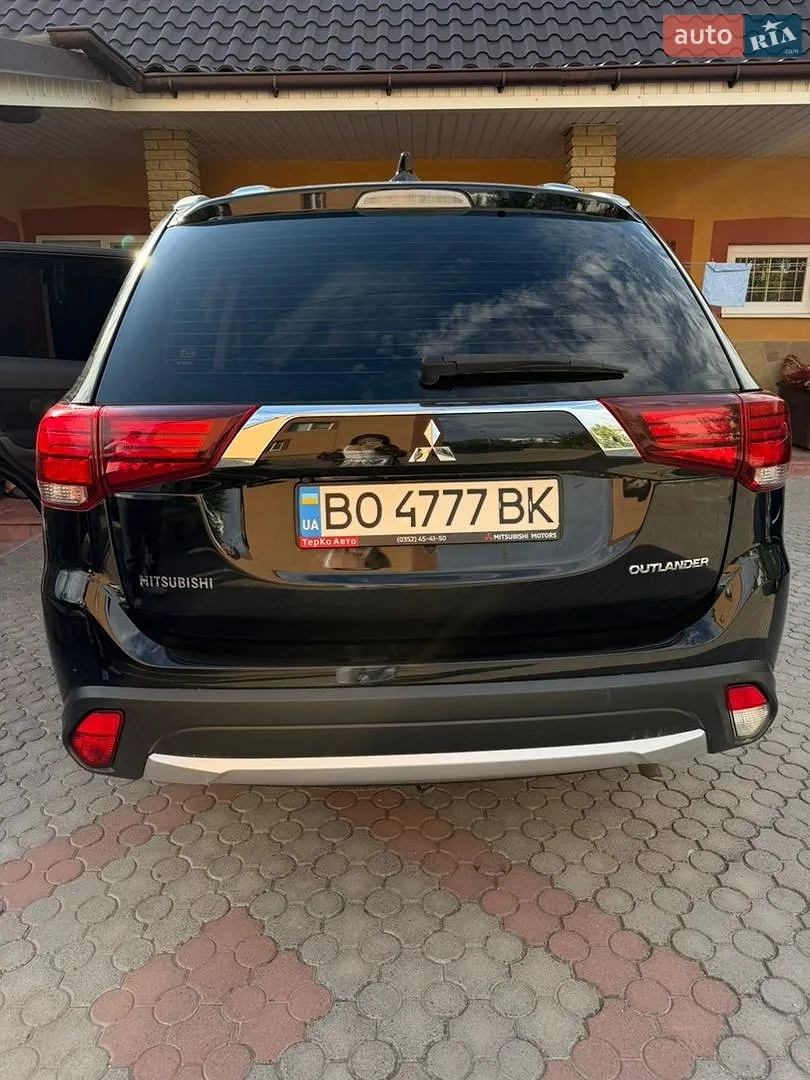 2017 Mitsubishi Outlander - мініатюра 9