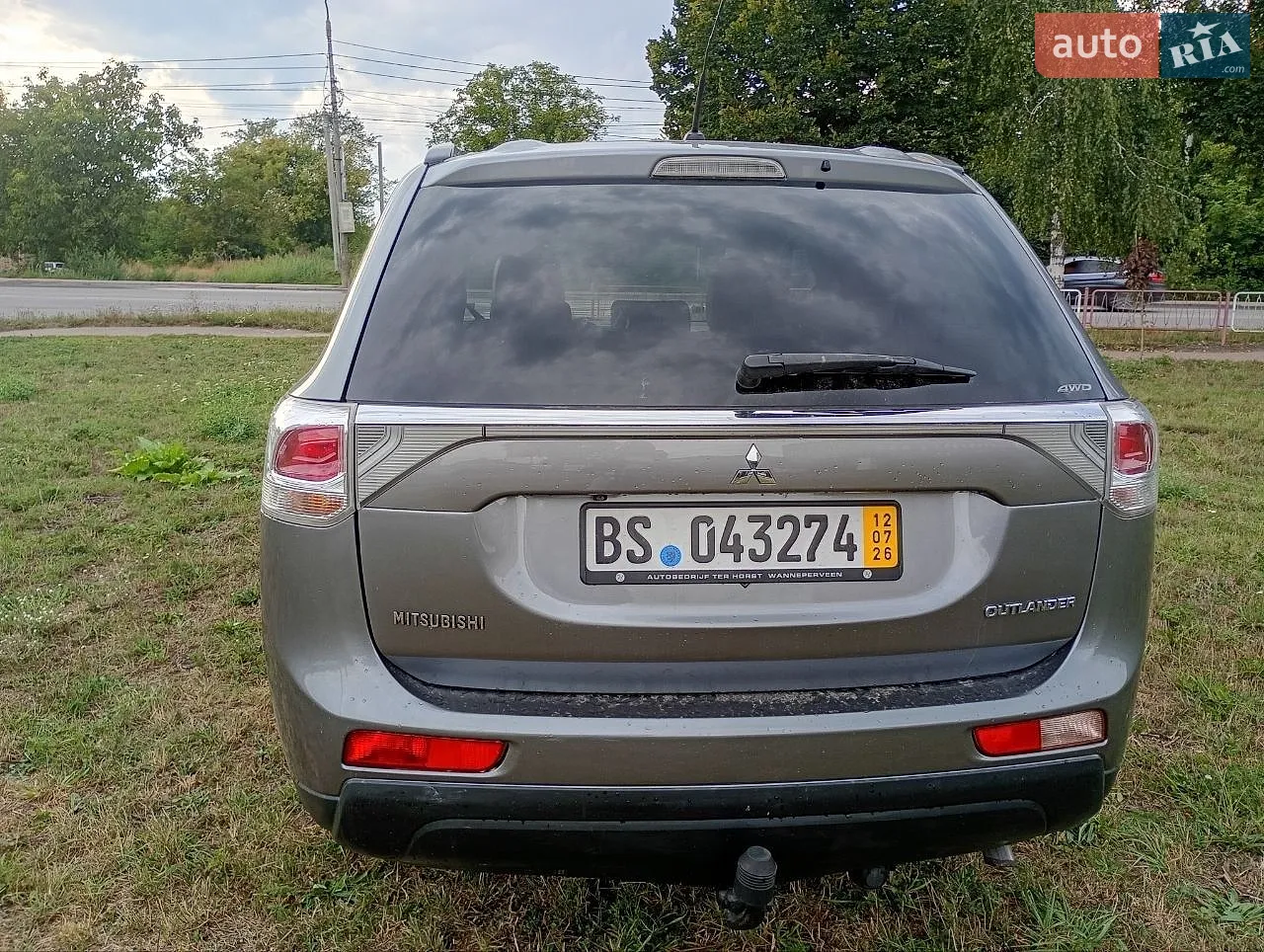 2012 Mitsubishi Outlander - мініатюра 18