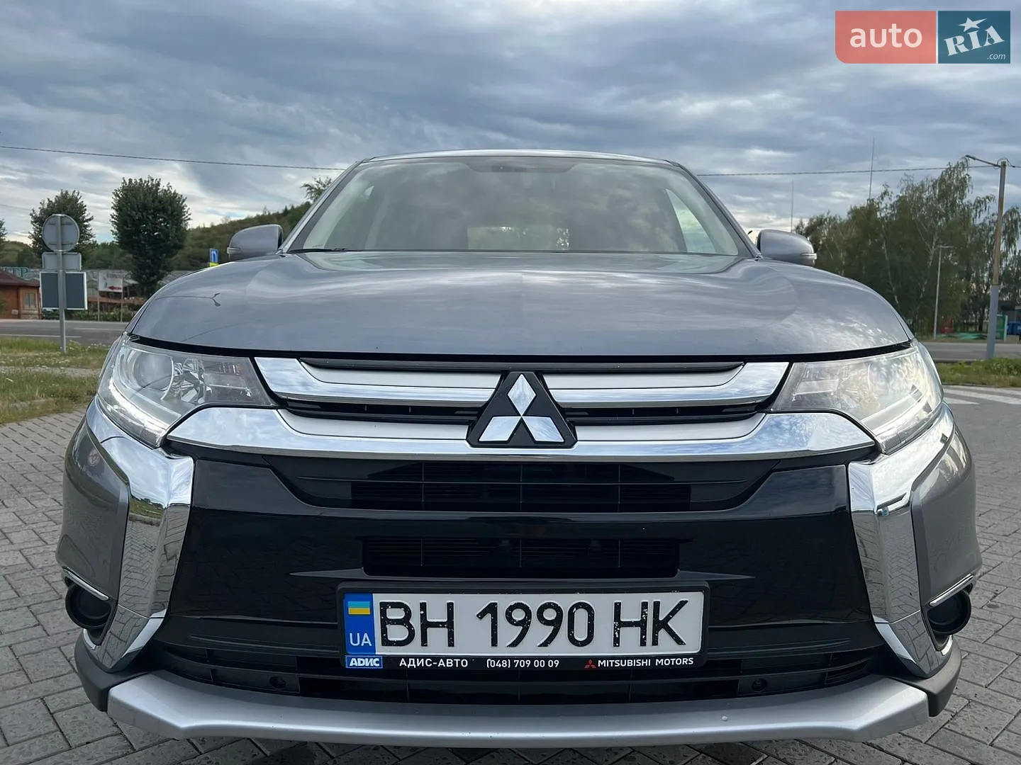 2017 Mitsubishi Outlander - мініатюра 16