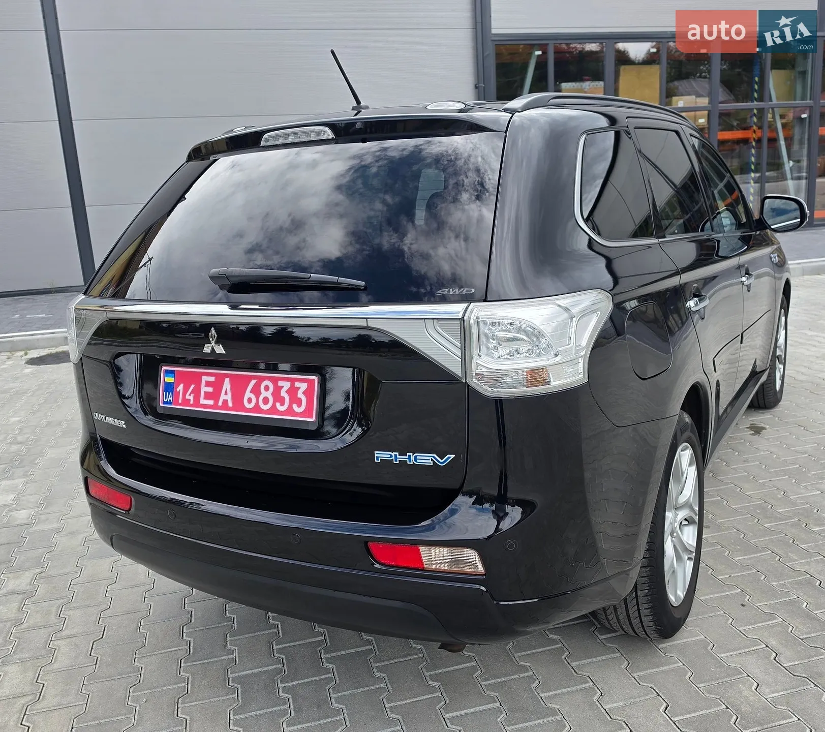 2014 Mitsubishi Outlander - мініатюра 6