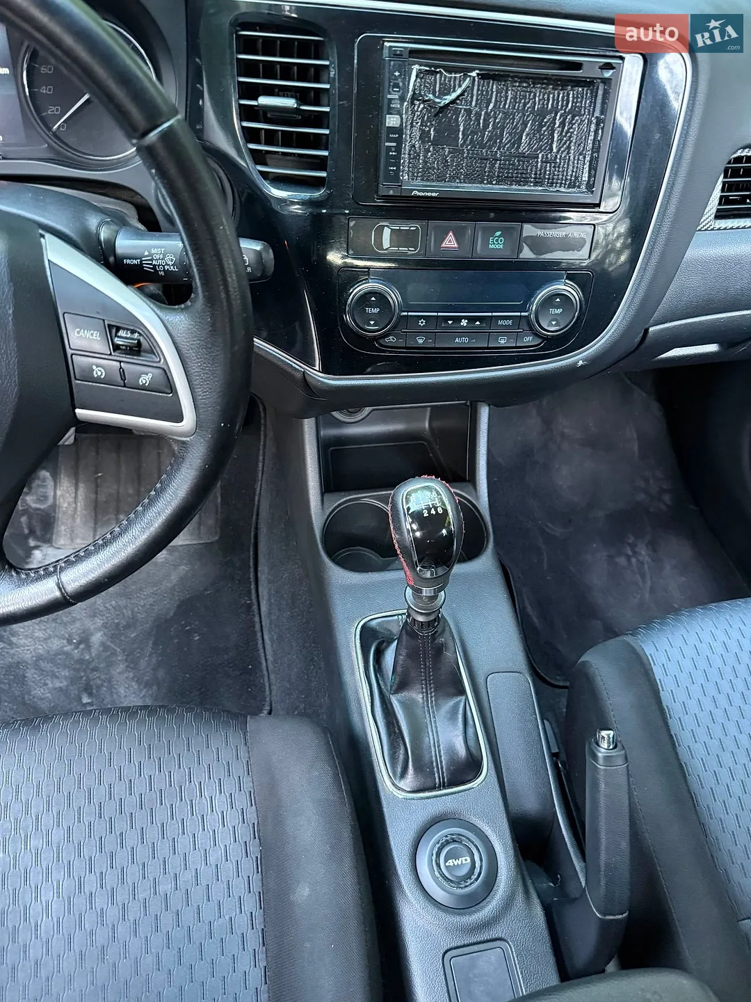 2013 Mitsubishi Outlander - мініатюра 12