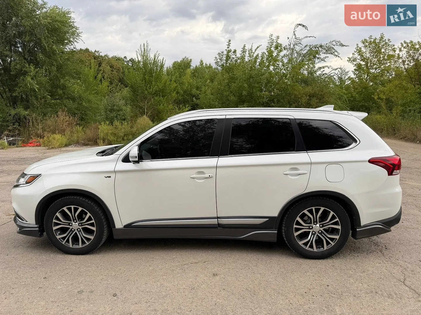 2017 Mitsubishi Outlander - мініатюра 7
