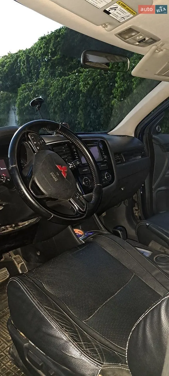 2016 Mitsubishi Outlander - мініатюра 8