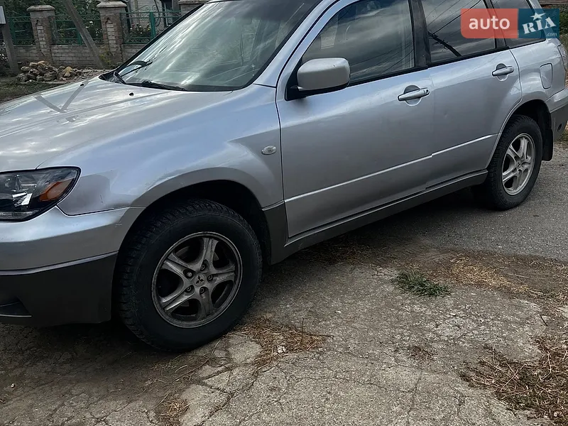 Mitsubishi Outlander 2004