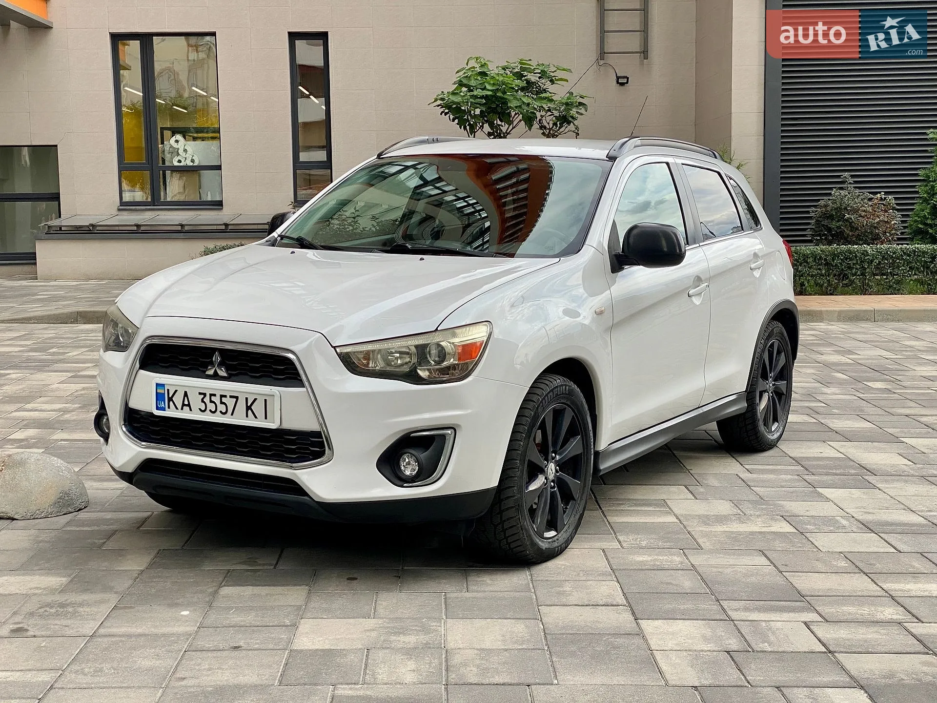 2013 Mitsubishi Outlander - мініатюра 4