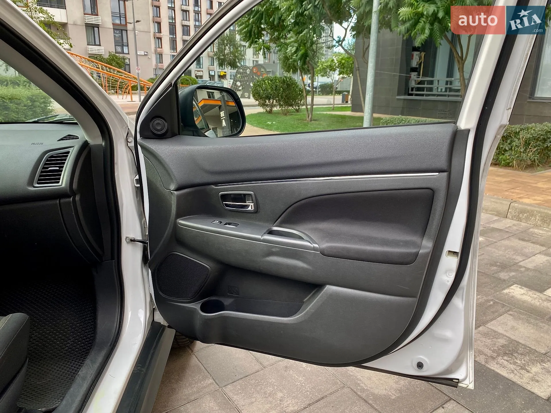 2013 Mitsubishi Outlander - мініатюра 27