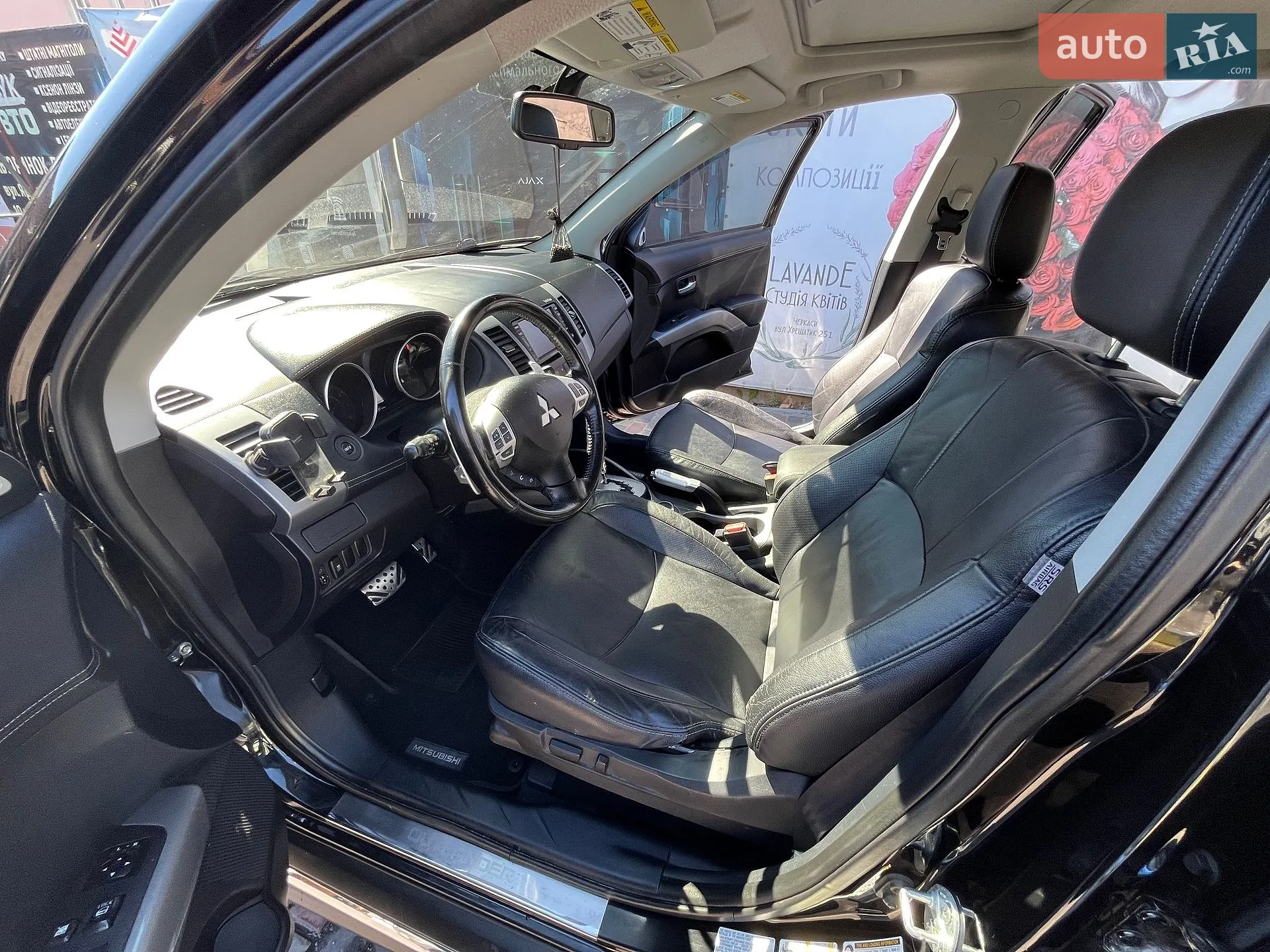 2011 Mitsubishi Outlander - мініатюра 15