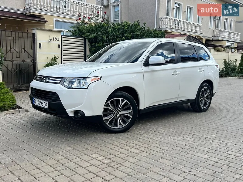 Mitsubishi Outlander 2013