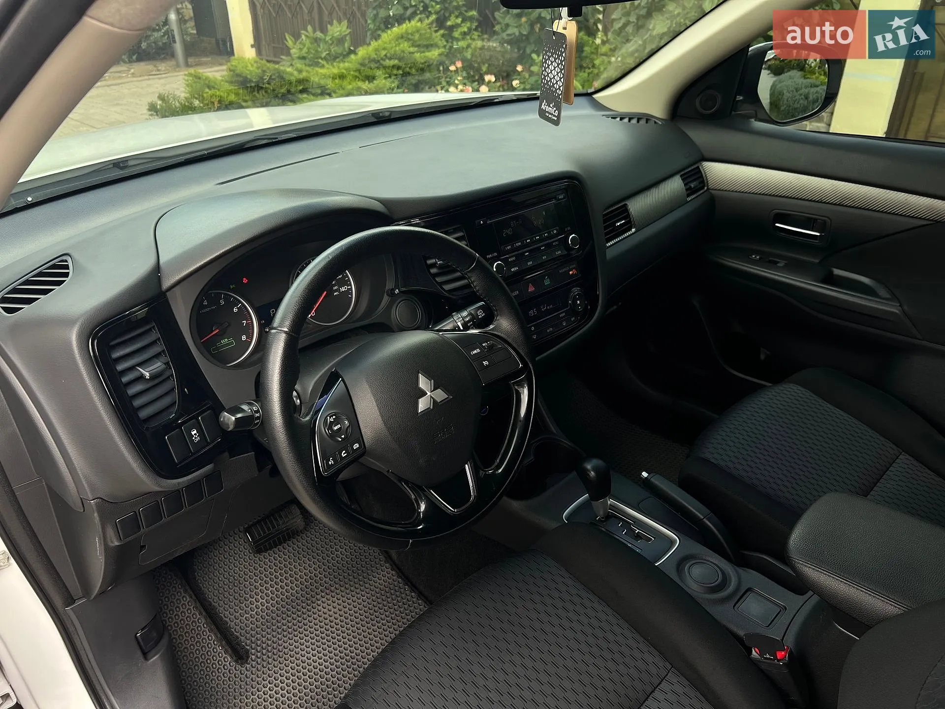 2013 Mitsubishi Outlander - мініатюра 16