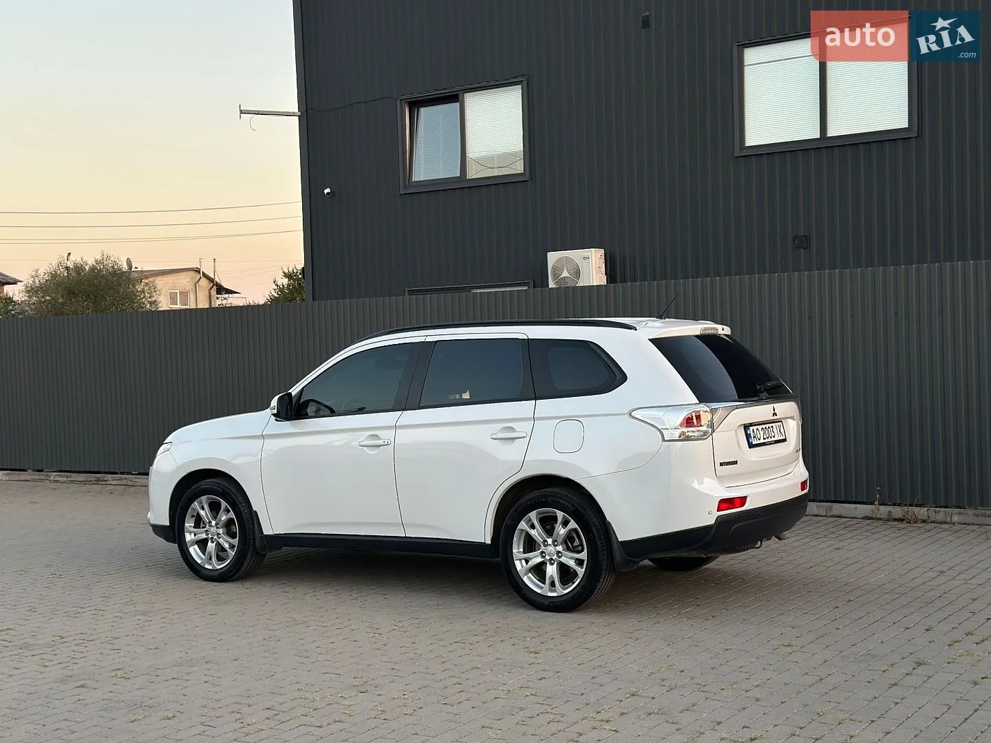 2013 Mitsubishi Outlander - мініатюра 3