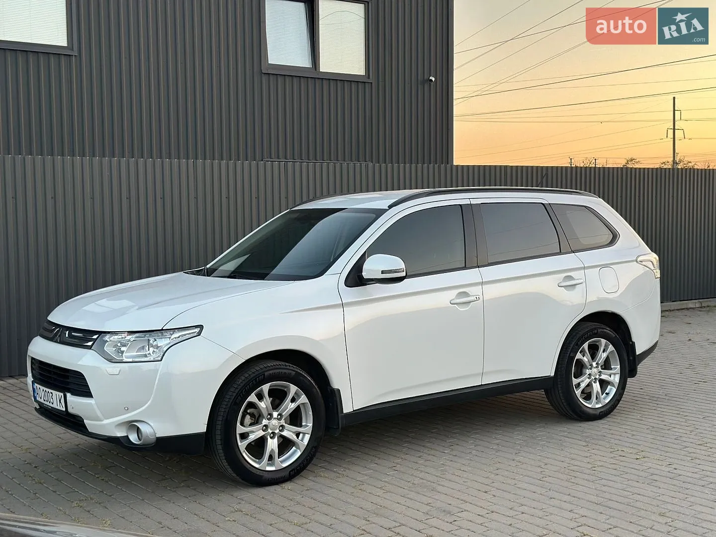 2013 Mitsubishi Outlander - мініатюра 12