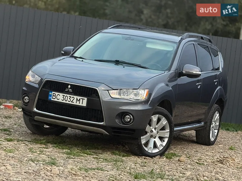 Mitsubishi Outlander 2012