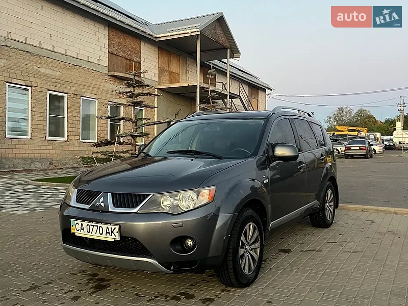 Mitsubishi Outlander