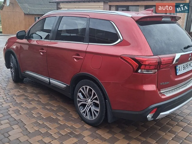 Mitsubishi Outlander