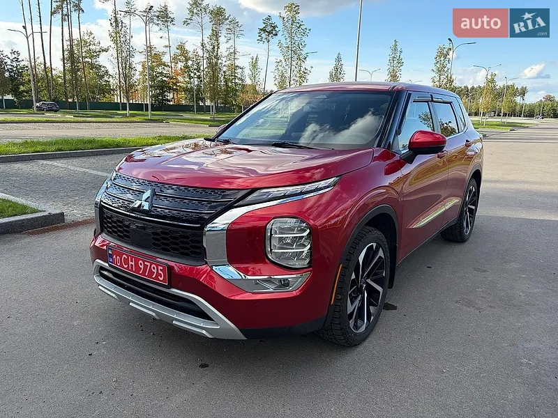 Mitsubishi Outlander