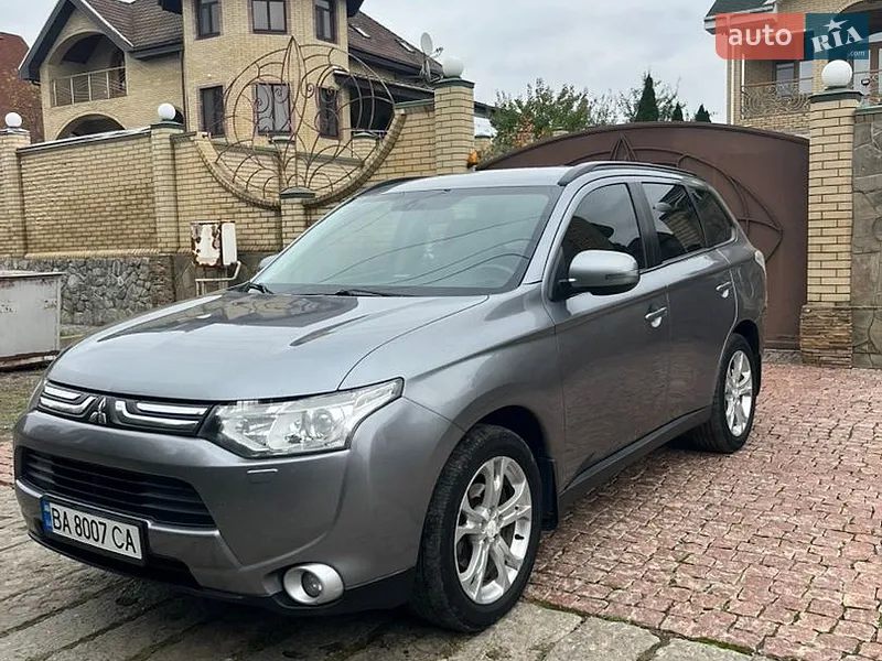 Mitsubishi Outlander
