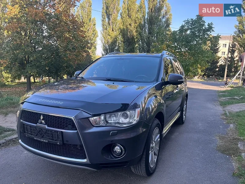 Mitsubishi Outlander