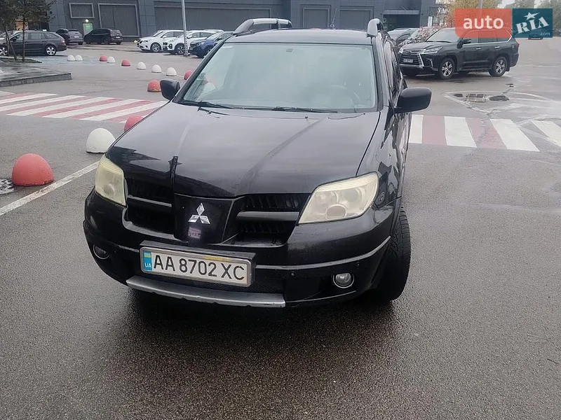 Mitsubishi Outlander