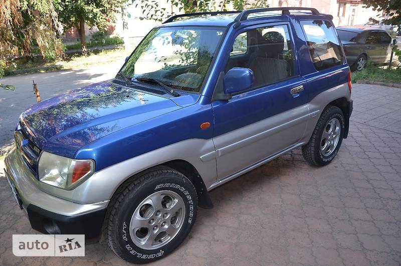 Внедорожник / Кроссовер Mitsubishi Pajero Pinin 2001 в Харькове