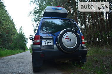 Позашляховик / Кросовер Mitsubishi Pajero Pinin 2000 в Києві