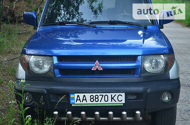 Позашляховик / Кросовер Mitsubishi Pajero Pinin 2000 в Києві