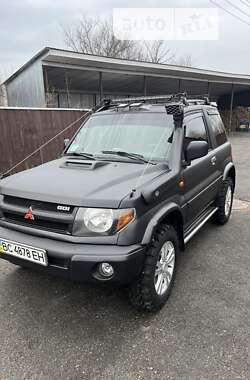 Внедорожник / Кроссовер Mitsubishi Pajero Pinin 2001 в Бахмаче