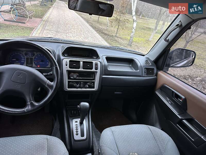 Позашляховик / Кросовер Mitsubishi Pajero Pinin 2002 в Миргороді