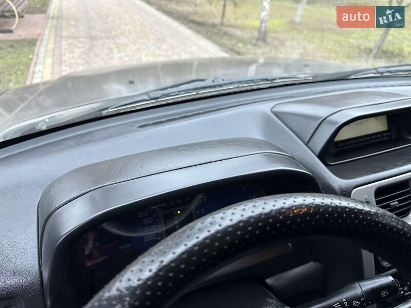 Позашляховик / Кросовер Mitsubishi Pajero Pinin 2002 в Миргороді