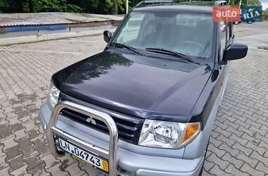 Позашляховик / Кросовер Mitsubishi Pajero Pinin 2005 в 