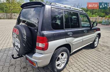 Позашляховик / Кросовер Mitsubishi Pajero Pinin 2005 в 