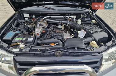 Позашляховик / Кросовер Mitsubishi Pajero Pinin 2005 в 