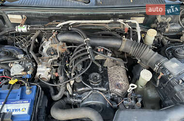 Позашляховик / Кросовер Mitsubishi Pajero Pinin 2002 в 