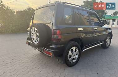 Внедорожник / Кроссовер Mitsubishi Pajero Pinin 2002 в 