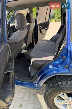 Внедорожник / Кроссовер Mitsubishi Pajero Pinin 2001 в 