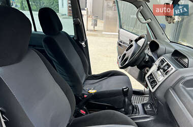 Внедорожник / Кроссовер Mitsubishi Pajero Pinin 2002 в 